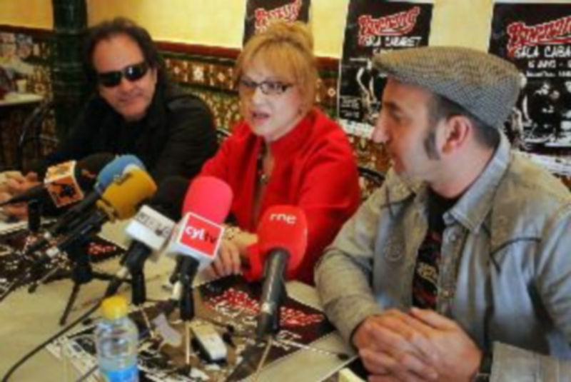 Johnny Cifuentes (izq)