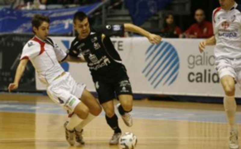 El jugador del Xacobeo Lobelle de Santiago