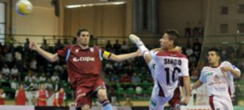 De esta manera marcó Sergio el 4-0 para el Caja Segovia