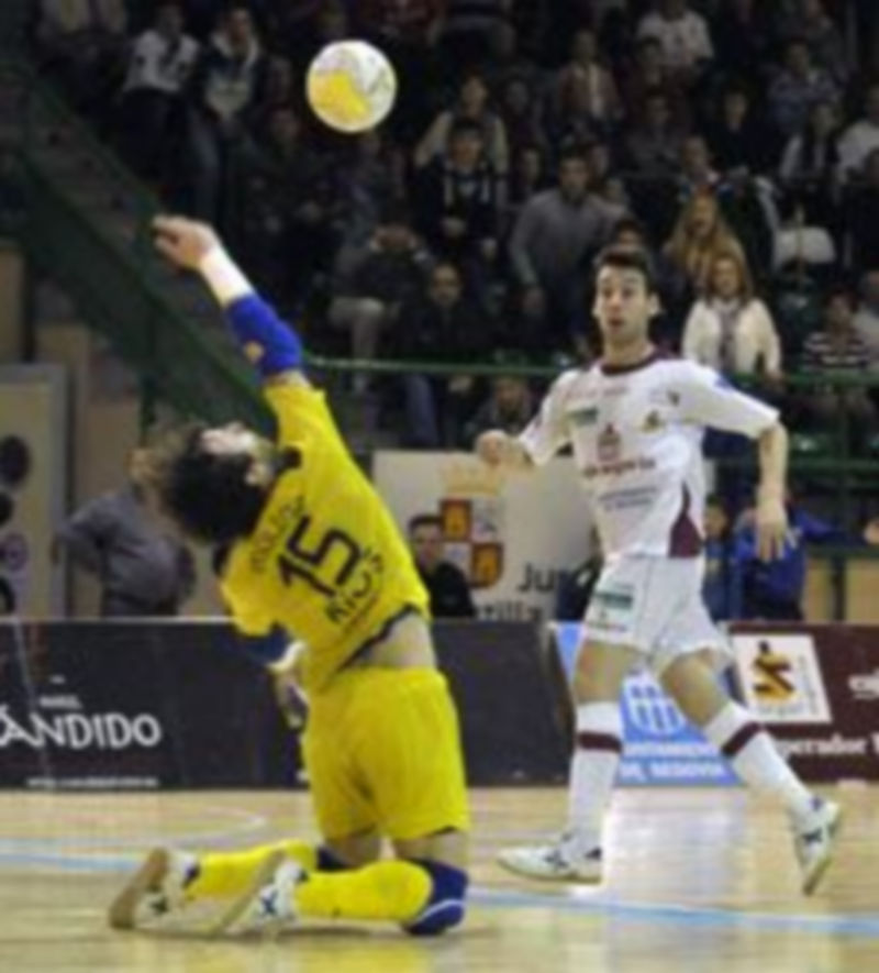 De esta manera consiguió Sergio González el sexto gol del Caja Segovia