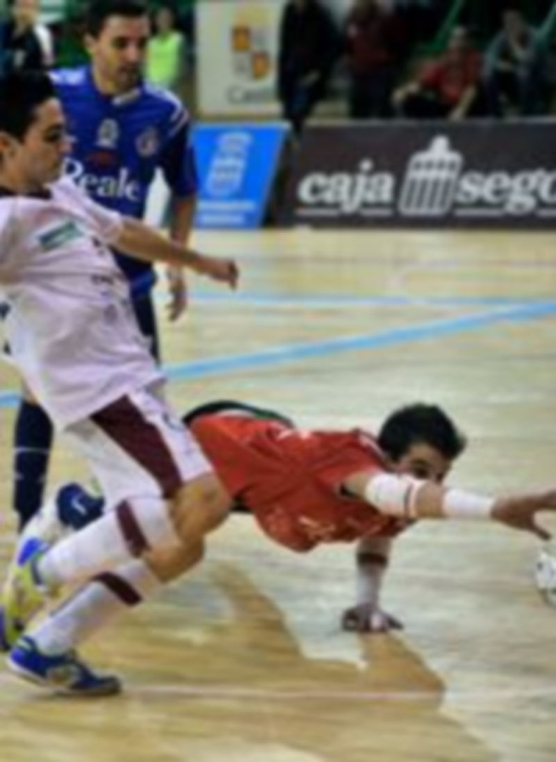 De esta forma consiguió Borja el primer gol del Caja Segovia