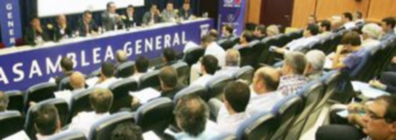 Panorámica general de la asamblea de la Liga Nacional de Fútbol Sala celebrada ayer en la Ciudad del Fútbol de Las Rozas. / Lnfs