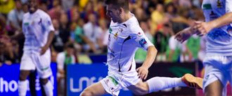 Sergio Lozano estuvo a punto de empatar en el último segundo de partido