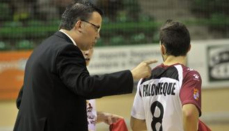 El entrenador del Caja Segovia