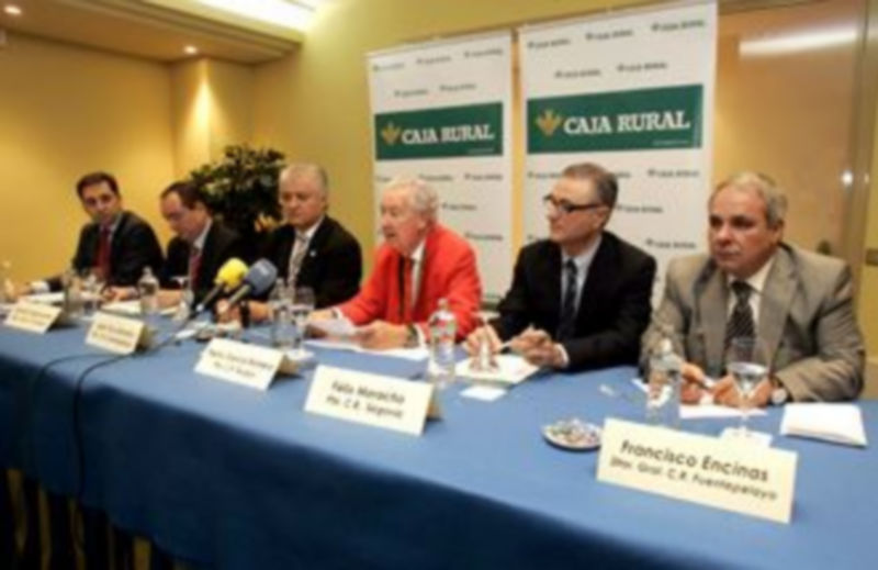 Caja Rural presenta su Plan Intercooperativo. De izquierda a derecha
