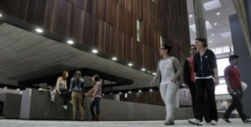 Un momento de la presentáción del campus a los alumnos.