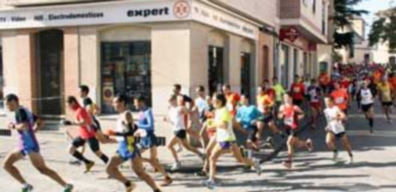 Imagen de varios atletas participantes en la anterior edición de la Carrera ‘El Bustar’