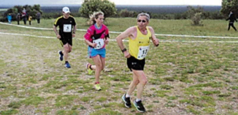 Corredores de todas las edades participan en la Subida a San Cebrián