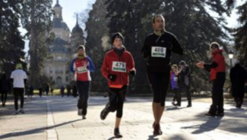 Imagen de la última edición de la carrera de la Vuelta a los Jardines de La Granja. / Alberto Benavente