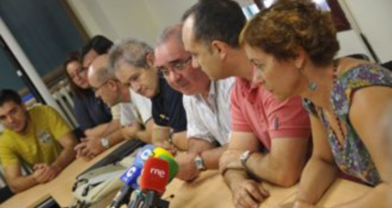 Representantes de los sindicatos y del comité de empresa. /J. MARTÍN