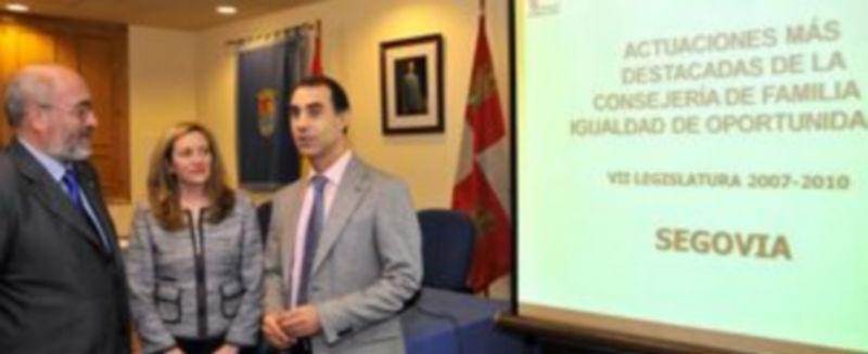 El consejero presentó las realizaciones más destacadas de su departamento en Segovia./JUAN MARTÍN