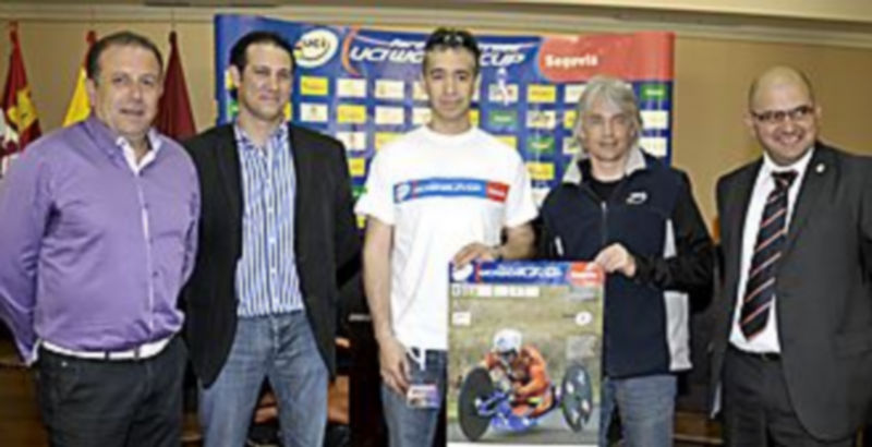 Momento de la presentación que ha tenido lugar esta mañana en la Diputación./ Alberto Benavente