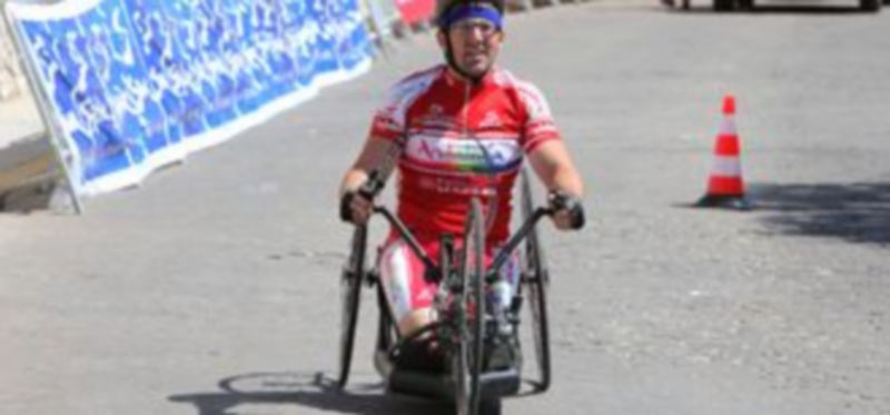 Participante de una prueba de ciclismo adaptado celebrada en Segovia. /F. Peñalosa