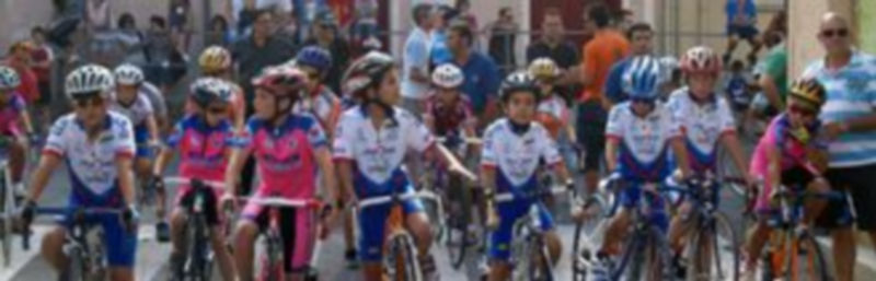 Momento de la salida de la prueba de la categoría de principiantes. / El Adelantado