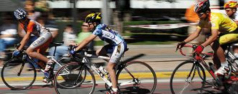 Los ciclistas de las escuelas lo dieron todo en sus respectivas carreras./ Alberto Benavente