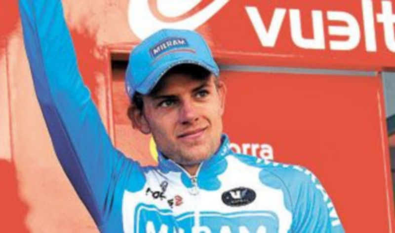 Ciolek saluda al subir al podio en Emmen. / EFE