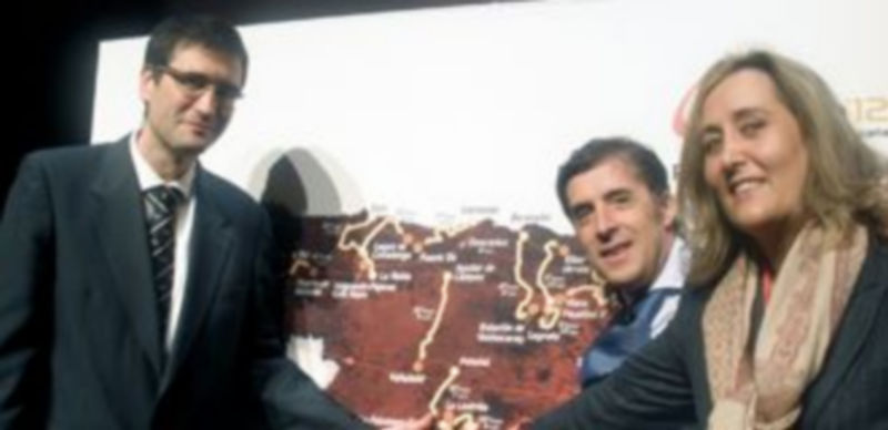 De izquierda a derecha Enrique Gómez