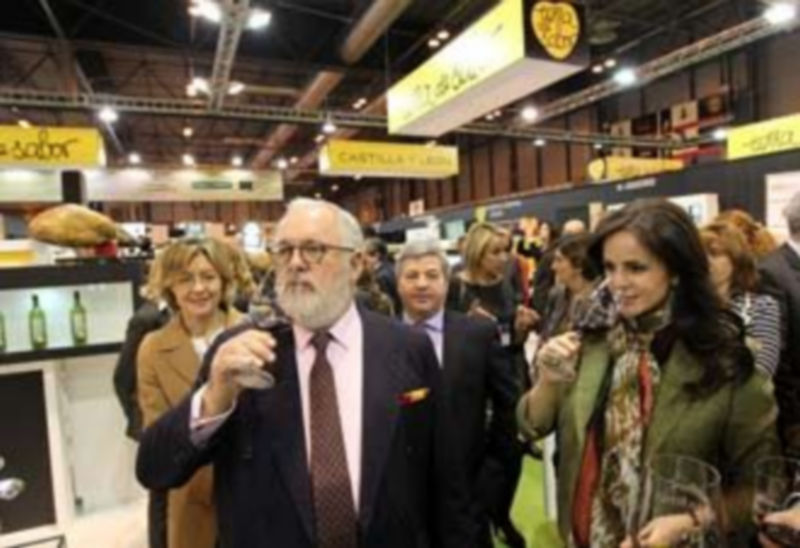 Tierra de Sabor se abre al concepto gastrobar 1 La consejera de Agricultura y Ganadería