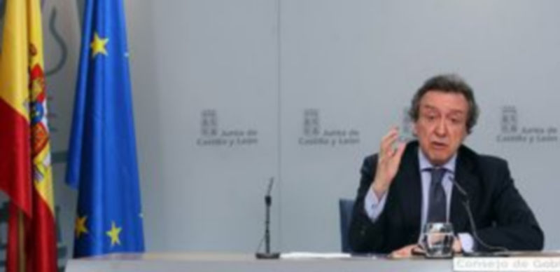 La Junta flexibiliza los horarios de apertura de los comercios 1 El consejero de la Presidencia y portavoz