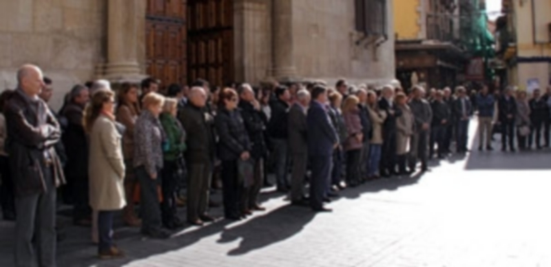 Concentración ante la Diputación Provincial de León./ ICAL