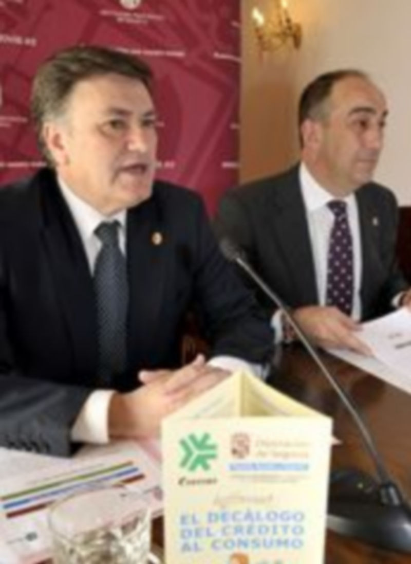 Un momento de la rueda de prensa en la Diputación.