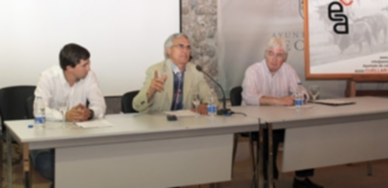 José Luis Alonso Ponga (centro) junto a Jesús Salamanca