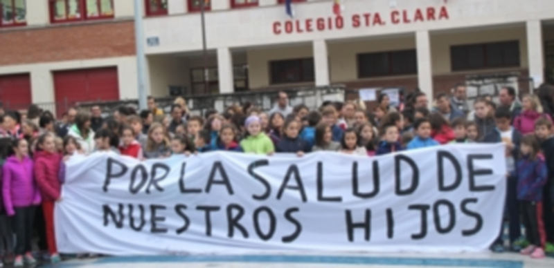 Los alumnos protagonizaron una nueva protesta ayer./chantal Núñez
