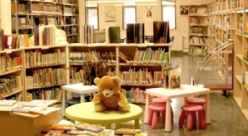 Zona infantil de la Biblioteca Municipal de Cuéllar. / E.A.