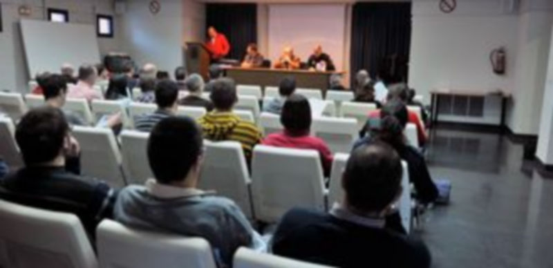 Un momento del curso celebrado en la Comisaría. / KAMARERO