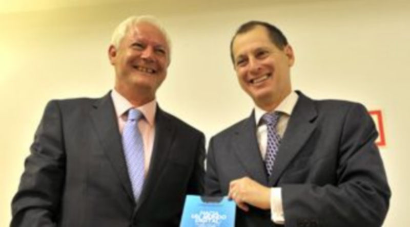 Bernardo Lorenzo (izq) y Gary Shapiro (dcha.) participan como ponentes en el curso./ KAMARERO