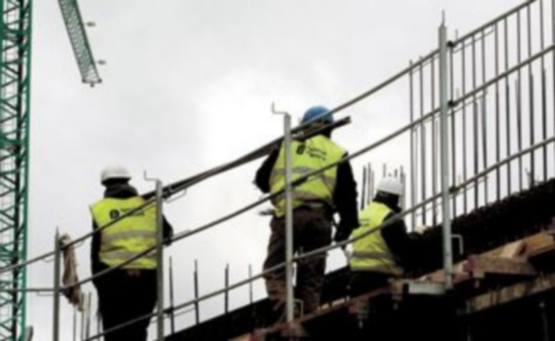 El sector de la construcción acelerará su caída hasta el diez por ciento. / A. P.