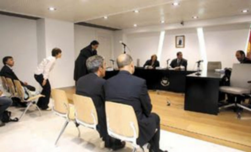 Una imagen de la vista oral para determinar la readmisión o indemnización del ex-director general de Gullón. / Ical)