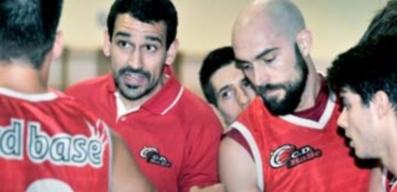 Rodrigo Hernando —de frente