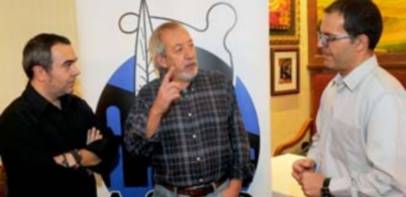 De izquierda a derecha