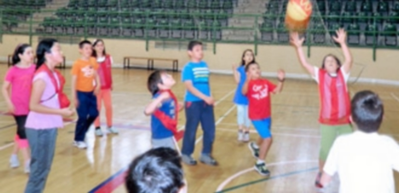 Varios niños