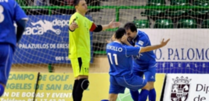 Mordi se lamenta después de que el Valdepeñas marcara un gol en el encuentro de ida jugado en el pabellón Pedro Delgado. / Juan Martín