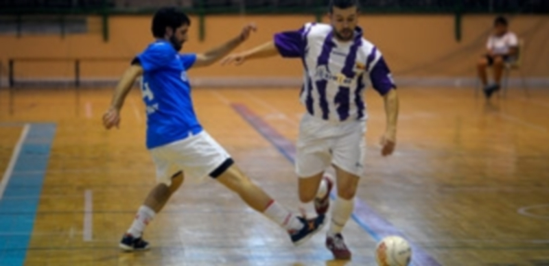 Imagen de un pasado encuentro de pretemporada disputado por el Segovia Futsal. / Kamarero