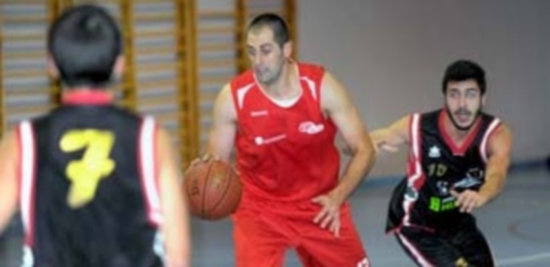 El pivot segoviano Juan Herrero