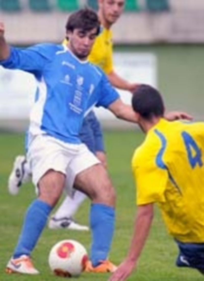 Una jugada de un partido anterior del Unami en La Albuera. / Kamarero