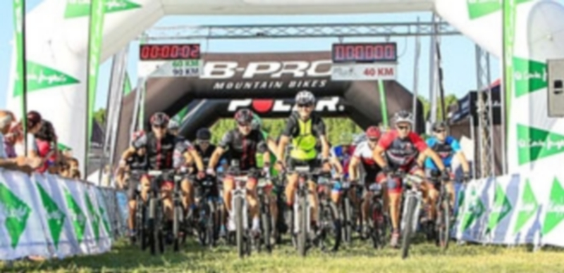 Momento de la salida de la competición MTB Riaza B-Pro. / RIAZA B-PRO