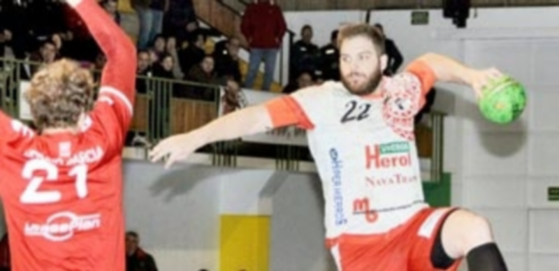 Antonio Llopis renueva con el Viveros Herol Nava 1 Antonio Llopis