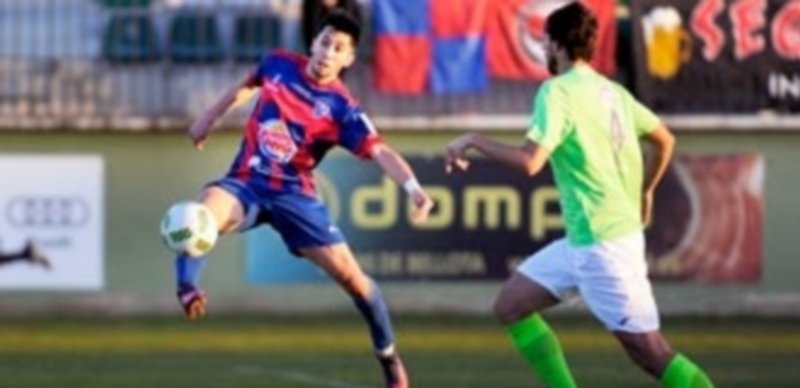 Ganan gustando 1 De esta manera consiguió Fernán el segundo gol para la Segoviana. /KAMARERO