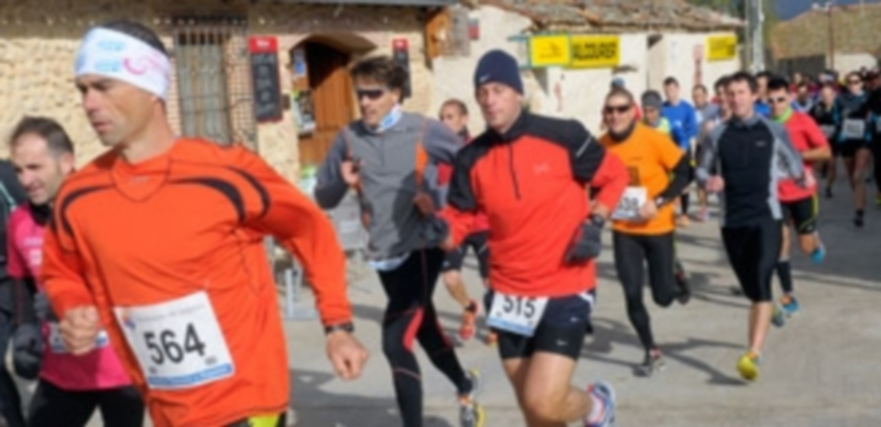 Varios de los atletas que tomaron parte en la pasada edición de la carrera de Cabañas