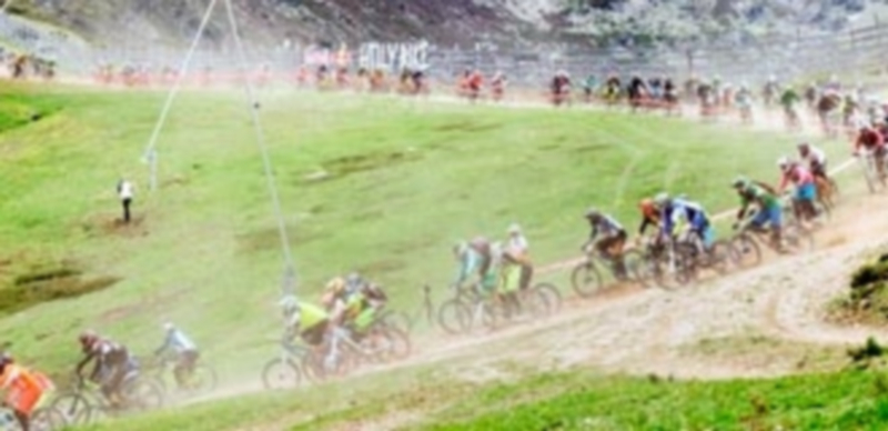 La tercera edición de la Red Bull Holy Bike de La Pinilla abre su plazo de inscripción 1 La Red Bull Holy Bike en la pasada edición en La Pinilla. / EL ADELANTADO