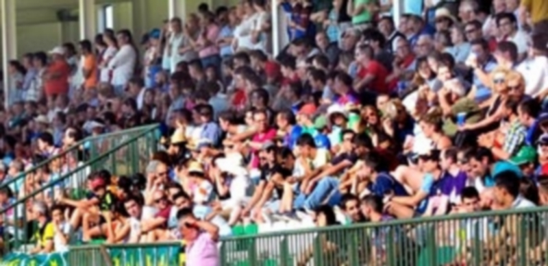 La Segoviana quiere meter mil aficionados en las gradas para celebrar San Valentín 1 Aspecto de la grada que se espera alcanzar en San Valentín. / Kamarero