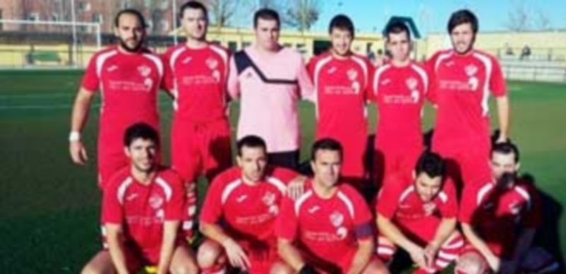 Equipo del CD Arcángel que logró la victoria sobre el Monteresma en el campo de La Mina. / ROBERTO BERZAL
