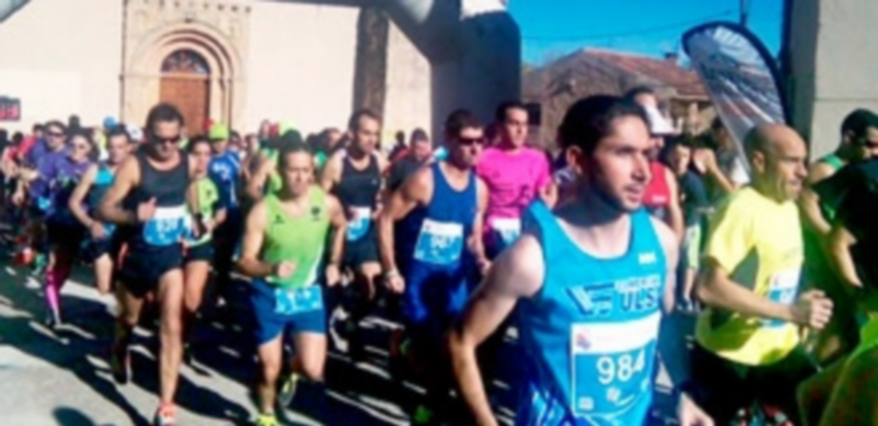 Momento de la salida de la Carrera Entre Viñedos que se celebró entre Cabañas de Polendos y La Mata de Quintanar. / El Adelantado