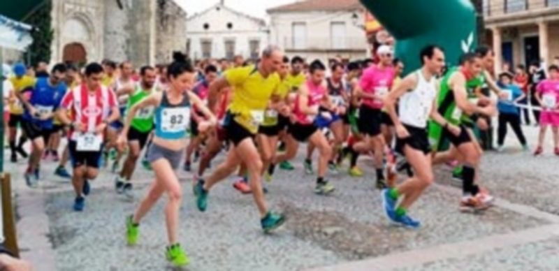 Salida de la Subida a San Cebrián de la pasada edición con Marta Vírseda