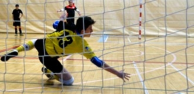 Dos jugadores durante el Desafío de Porteros