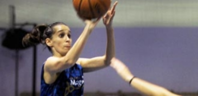 Una jugadora del Unami Venta Magullo